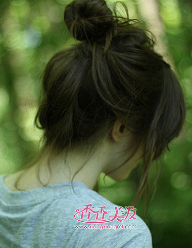 ����������ͷ���� һ���Ӹ㶨��Ƥ����ͷŮ��