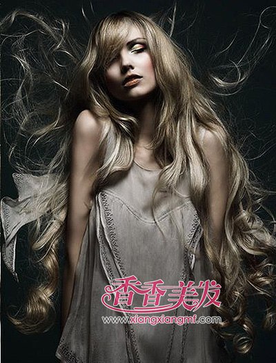 ���Ů��Ͳ�һ�����ʾ��� �������˳��������̵�