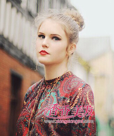 ʱ������ͷ���� ���ﾭ��Ӣ�׷�����