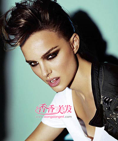 �������������ڵ�Ů�� ����������ʱ�з���