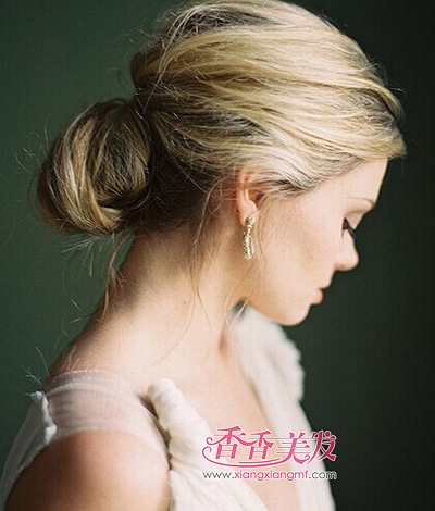 �һ��СС���� Ů���ӱ���������