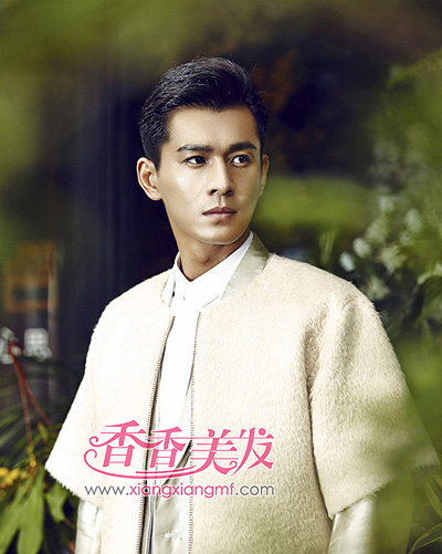 ��װ����������ʱ�д�Ƭ ů�ⰻȻ������Ȼ�Ķ�