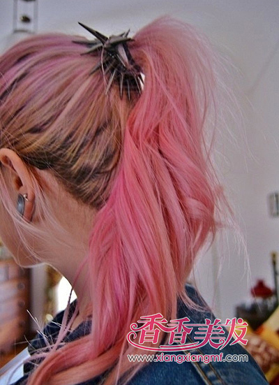 ���ƺ�����ɪ ��ͷ�������ɫ��