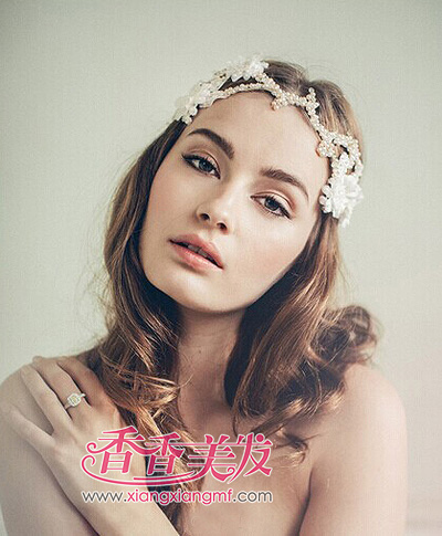 ��Ů����д������ �����е�Ψ������