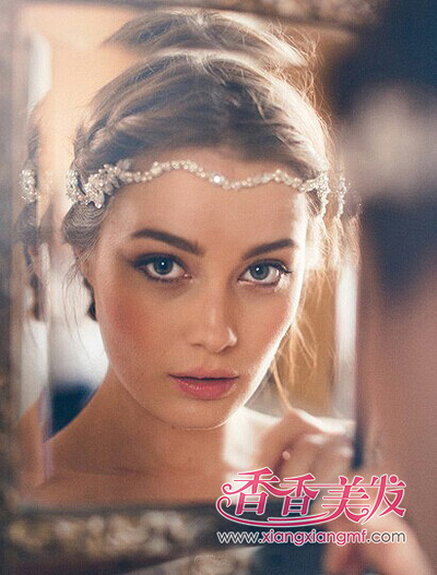 ��Ů����д������ �����е�Ψ������