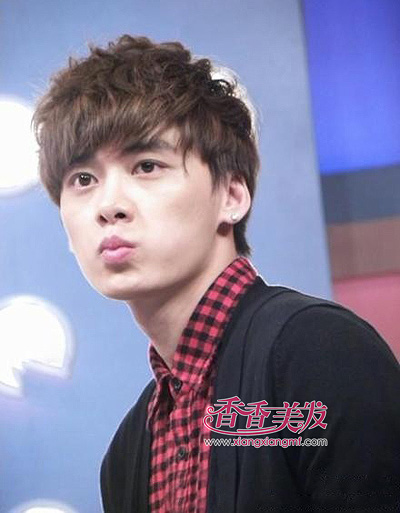 �������׷巢�� ʱ�д�����ʤС����