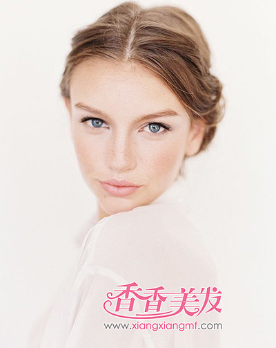 ��Լ����������OL���� ���칫��ʱ�и���Ů��