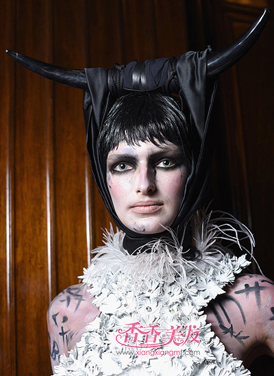 ��˼����ʱװ�ܾ��䷢�� ���︡���·���