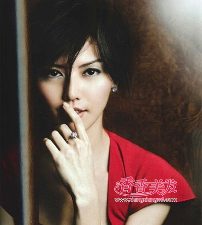 ŷ����ʱ��Ů���̷� ��������������Ϯ