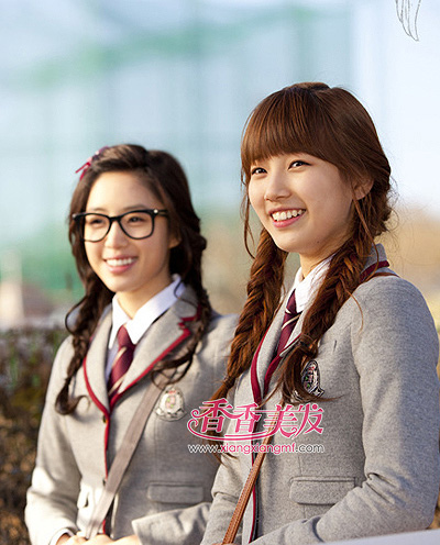 ��������Ůѧ������ ����������ﻨ���껪