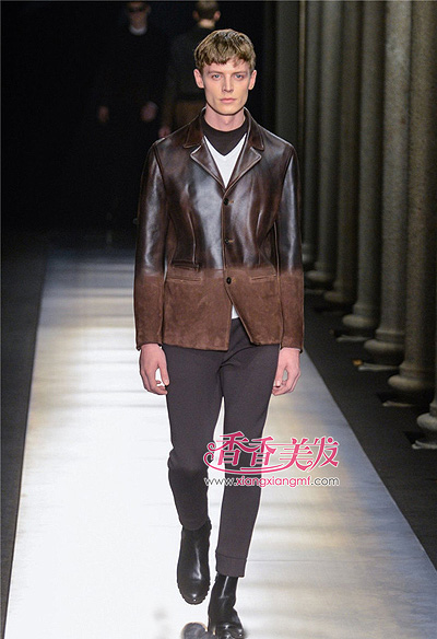 ˧��Ӣ�׷���ʿ���� ��װor����װ��ô���䶼����