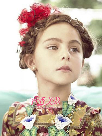 ��԰��Ů���ʺ��ٱ����� Ѹ�ټ�����Ů���ʵ�����