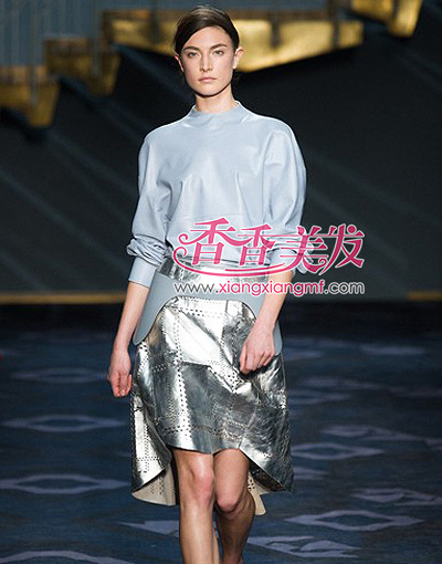 �����ײ���������� Ů��ײ��ȫ��������ʤ