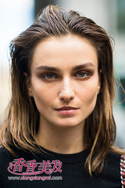 ����ʪ��Ů���� ʱ������ͻ�Գ���Ů������