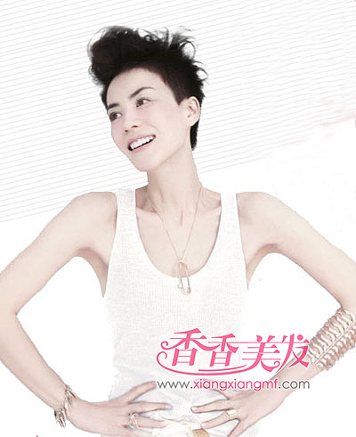 Ů��������ʱ�з���ͼƬ Ů���ж̷���������Ⱦ����