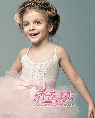 �黨��෢���� СŮ���黨�跢��ͼƬ