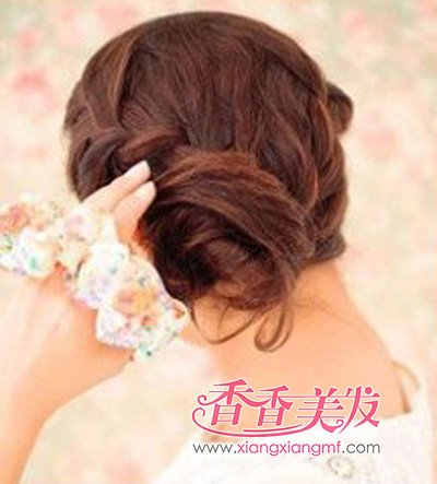 ���黨���ӷ������� 15��Ů���黨�跢����������