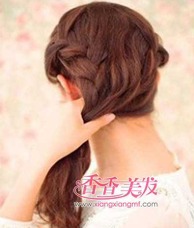 ���黨���ӷ������� 15��Ů���黨�跢����������