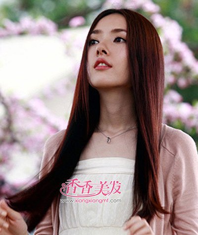 ����Ůֱ������ ��Ů���ʵ�Ⱦ����ɫ