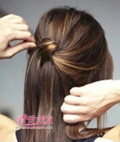 ����ѧ������ͷ�� СŮ������ͷ��