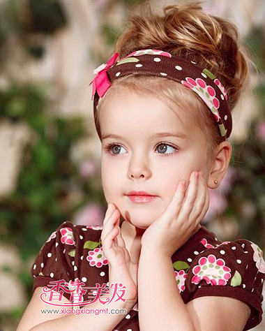 С����ΰ�����ֿɰ����� 9��Ů���ɰ�����