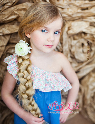 С����ΰ�����ֿɰ����� 9��Ů���ɰ�����