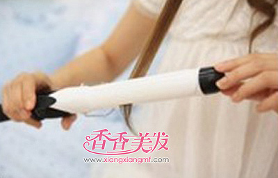 Ů���������Լ���ͷ�� �Լ���ͷ������