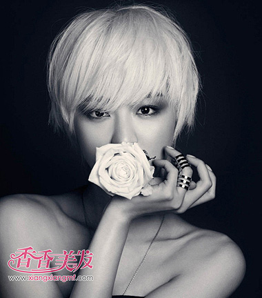 2015Ů�������ж̷��� 90��Ů��С���ж̷���