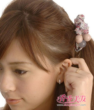 Ů��ѧ����ͷ������ ��ͷ���򵥷���