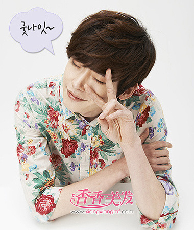 男士斜刘海怎么打理 男生的斜刘海梳哪边好看