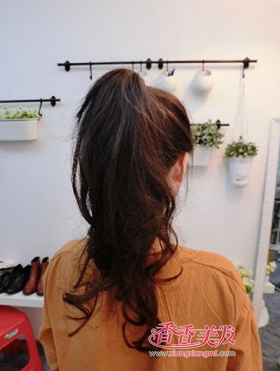 �������������ͷ Ů��������ôŪ����ͷ