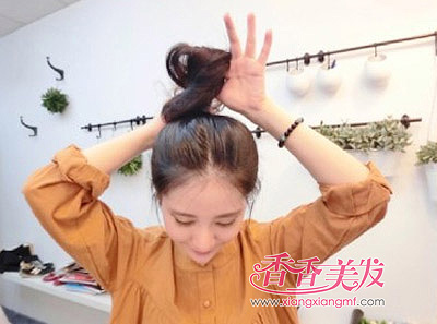 �������������ͷ Ů��������ôŪ����ͷ