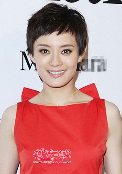 ������Ů����ʲô���ͱȽ��ഺ�л��� ��������������ʲôͷ�ͺÿ�