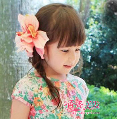 С���̷���ô�����ӵķ��� СŮ�����ͱ����ͼƬ