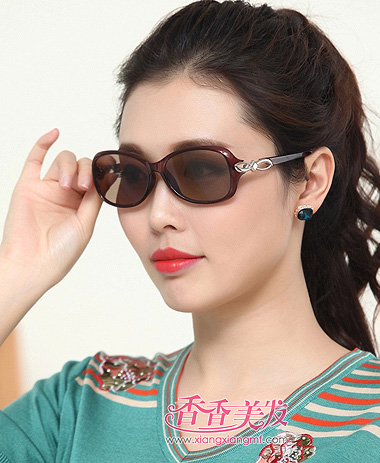 50��Բ�����۾�Ůʿ��ʲô���ͺ� ���۾���Բ��Ůʿ�ʺϵĶ�ͷ��