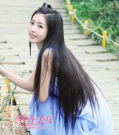 15��Բ��ѧ������  Բ��Ů��������ͷ