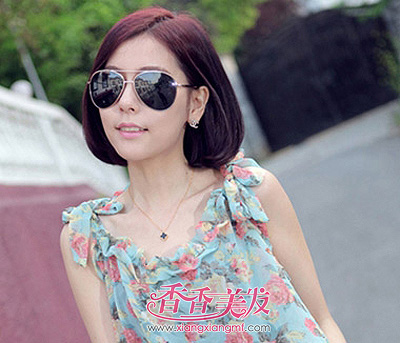 Ư���Ĵ��۾���Ůѧ������  �۾�Ů����