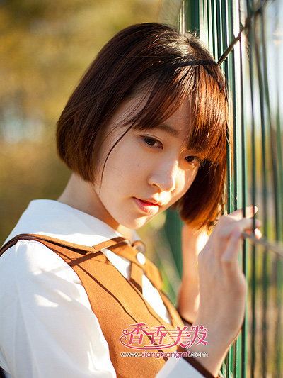 С�����ʺϴ�ѧ���ķ���  С��Ů����