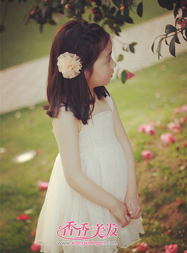 6.1�ڸ�СŮ�����Ы�ӱ���ô�� СŮ��Ы�ӱ跢��ͼƬ