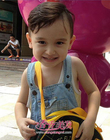 2����ͯ����ͼƬ 2���б������ʹ�ȫ