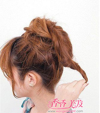 ������һ����Ƥ��������ͷ ����һ��Ƥ�����Ļ���ͷ