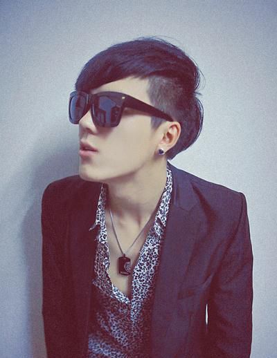 ��������泤����ʿ���� ���߶��м䳤�з��ͽ�ʲô