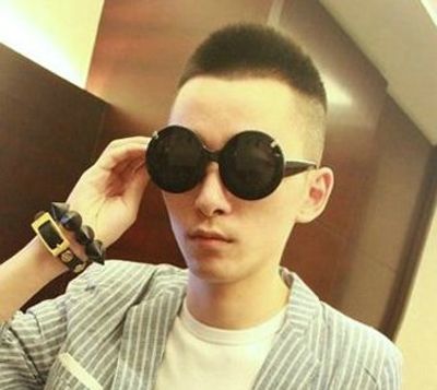 ��������泤����ʿ���� ���߶��м䳤�з��ͽ�ʲô