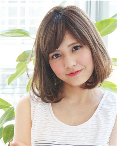圆胖脸的女人适合剪什么样的短发 短发胖脸怎么梳简单好看