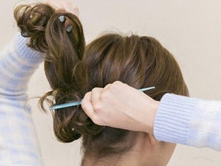 ������������ͷ��ô�� ����Ů���������ͷ����