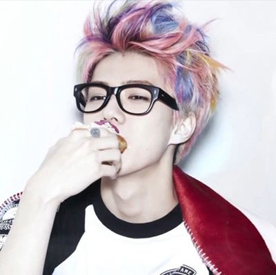 �����ʺ�Ⱦʲô��ɫ��ͷ�� ���׵��к�Ⱦʲô��ɫ�ĺ�