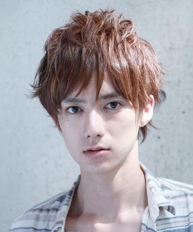 ����Ⱦͷ��ʲô��ɫ�ÿ� ˮƿ���к�ͷ��Ⱦʲô��ɫ