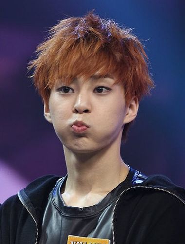 ����Ⱦͷ��ʲô��ɫ�ÿ� ˮƿ���к�ͷ��Ⱦʲô��ɫ