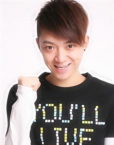 ��ʿ���߸����涼������ǰ�泤�ķ��� ��ʿ����ͷ�����м䳤ɶ����