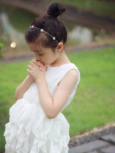 ��ͯ����ͷ���� Ůͯ��ô����������ͷ